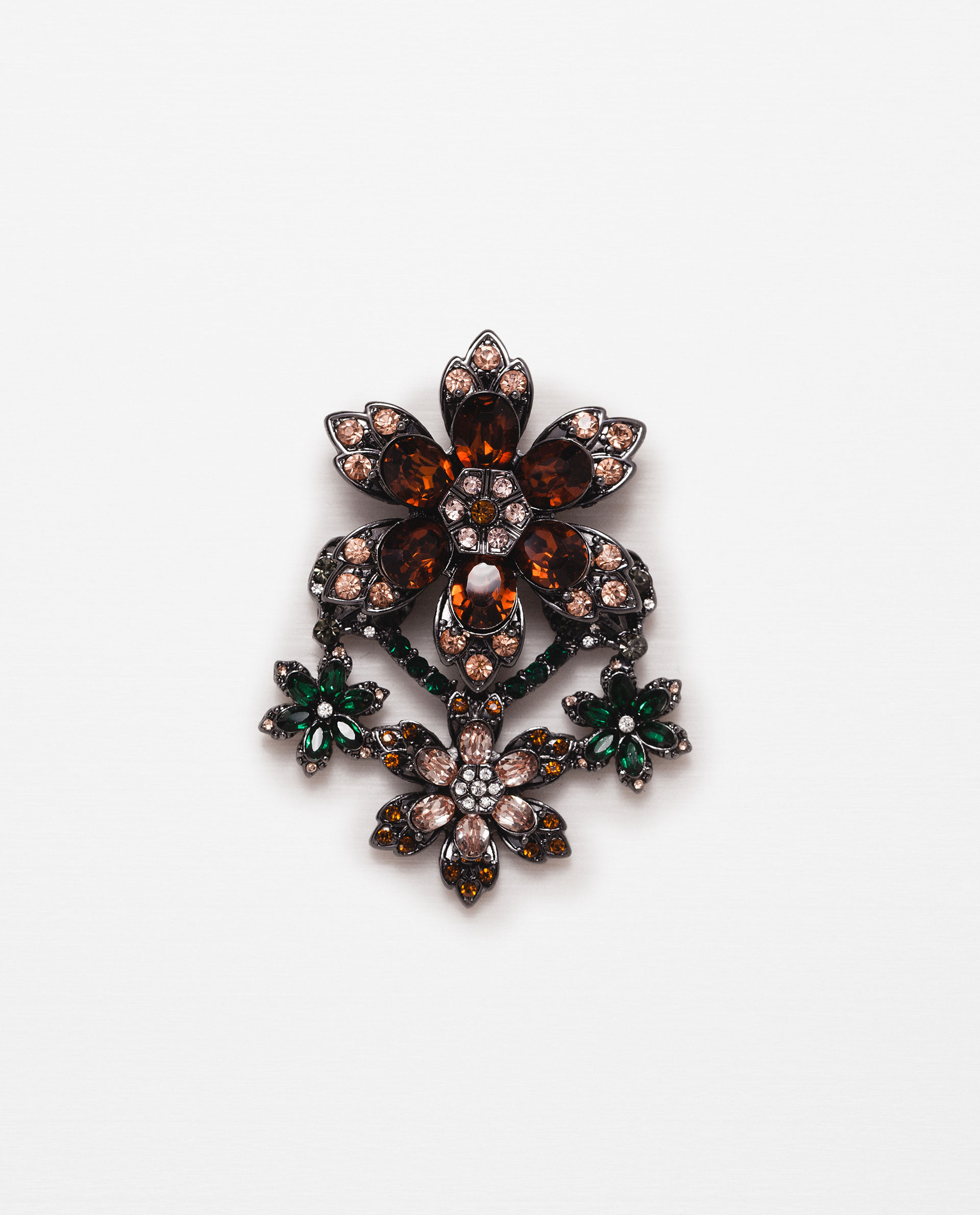Flower brooch
