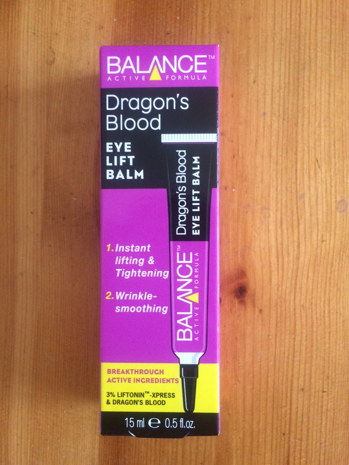 Dragon's Blood Eye Lift Balm