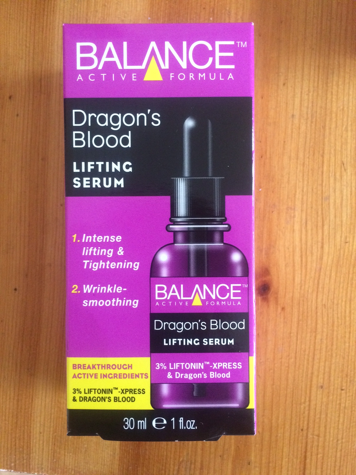 Dragon's Blood Eye Lifting Serum