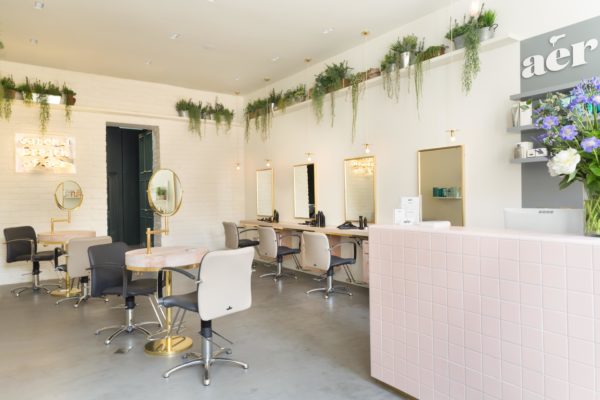 Blow-dry Bar