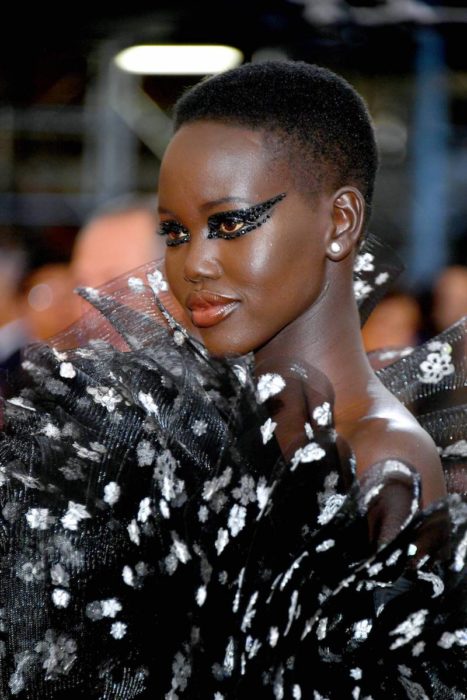 getty Met Gala 2019 Adut Akech beauty