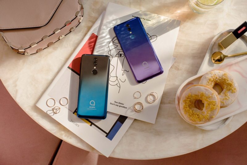 Alcatel 3 smart phone